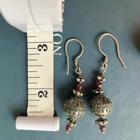 Bohemian Vintage Beaded Dangle Earrings - Picture 6 of 7